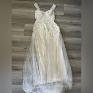 David’s Bridal Melissa Sweet Wedding Dress